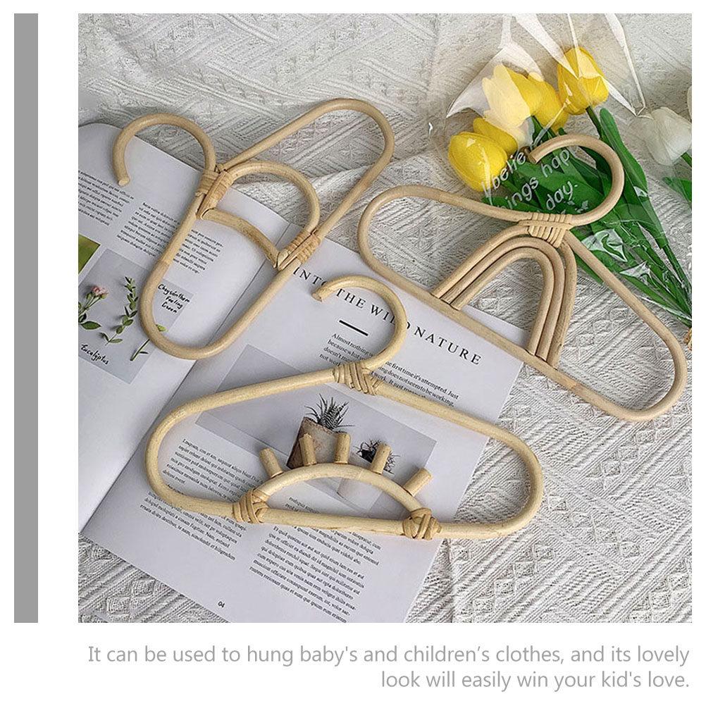 Rattan Childrens Hanger Compact Space-Saving Natural Fiber Hanger for Baby Kids Clothing Dress Skirt Shirt Storage Nursery