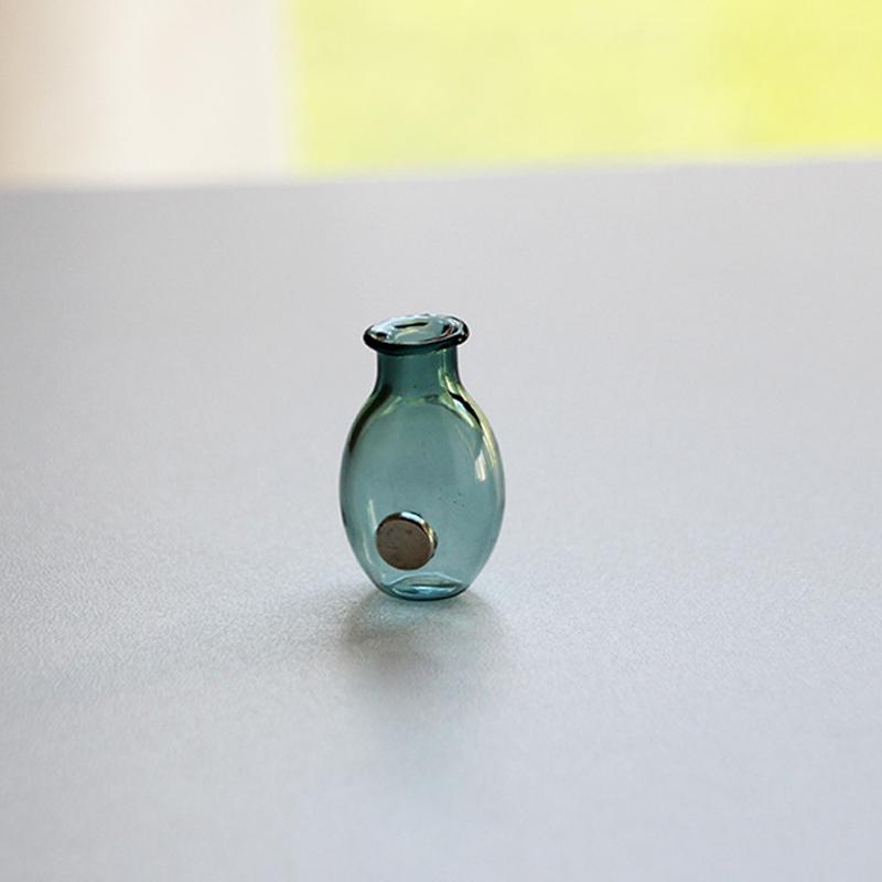 Mini Glass Vase Fridge Magnet Creative 3D Vase Micro Landscape Ornament Fridge Magnets Place Flower Arrangements Decoration