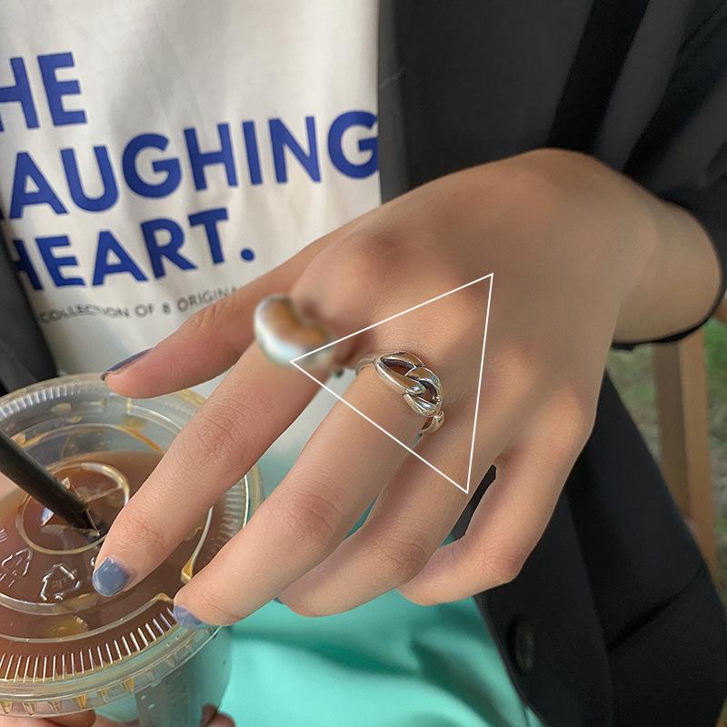 Retro Ruili Heart Ring: Women s Chic Korean Dongdaemun Round Hollow Fashion Index Finger Jewelry Adjustable Open