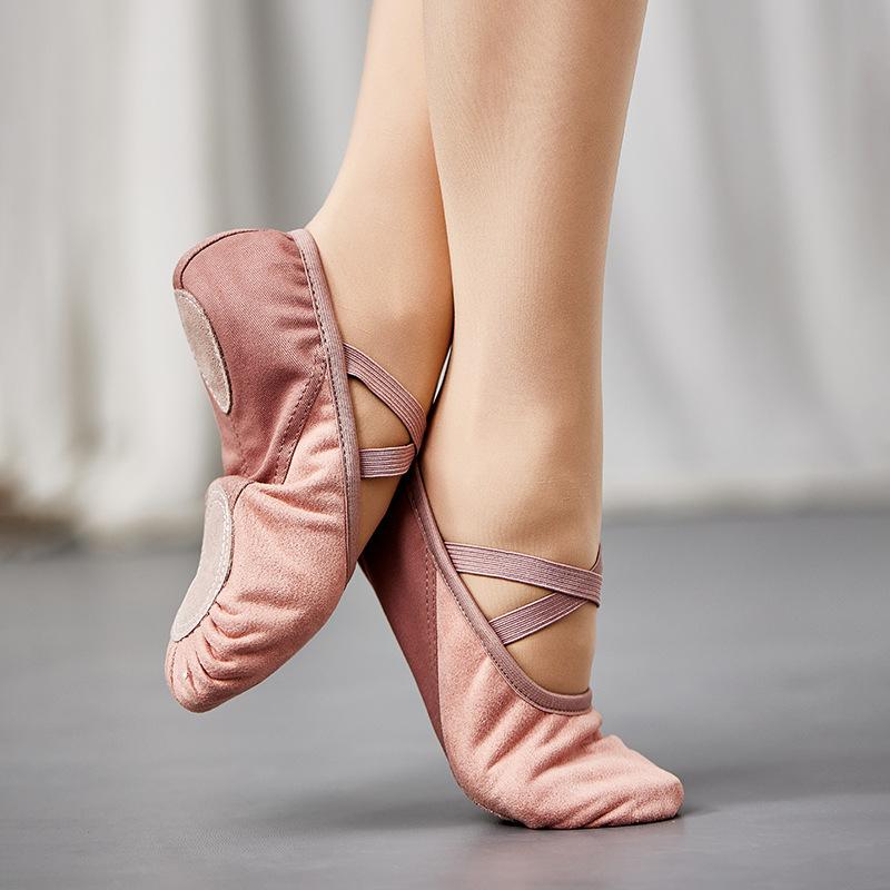 Chaussures de Danse Mode Femme Adulte Semelle Souple Suède Assemblé Laisse Entrer l'Air Chaussures de Danse Légères et Ne Fatiguant Pas Baskets de Danse