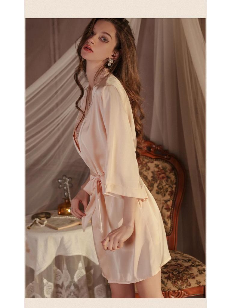 Meishilan Ice Silk Lace Flirtatious Nightdress and Bathrobe Set