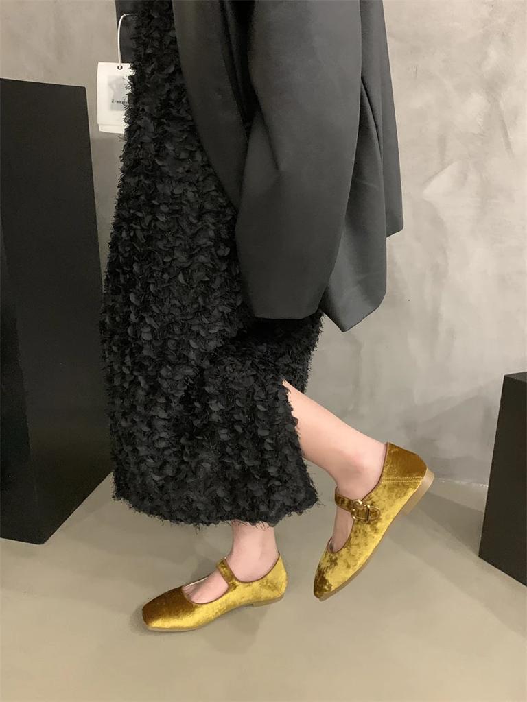 Fashion IPPEUM Velvet Ballet Flats For Women Buckle Round Toe Flat 2025 New Fashion Mary Janes Shoes