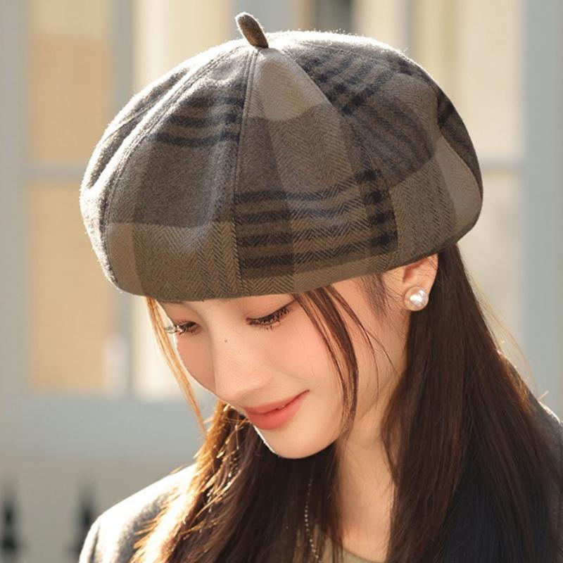 New Autumn and Winter Plaid Beret Women's Fashion Painter Hat Retro British Bud Hat