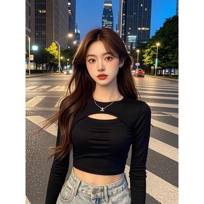 

Chic Black Hollow-Out Long-Sleeve Top for Spring & Autumn – Trendy, Sexy, Versatile Women s Shirt Small чорний