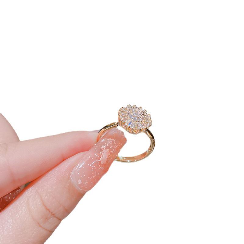 Sunflower Adjustable Rotating Ring with Temperament Micro-Paved Rhinestones in Zirconia