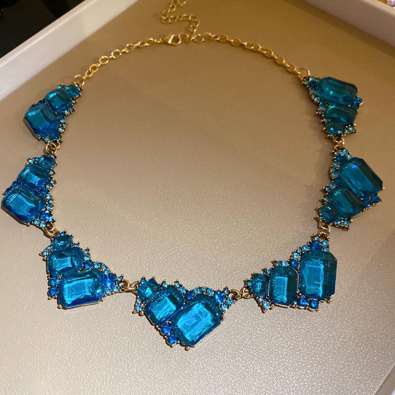 Square Diamond Irregular Necklace Earrings Set Design Sense Unique Light Luxury Dress Exquisite Jewelry Women