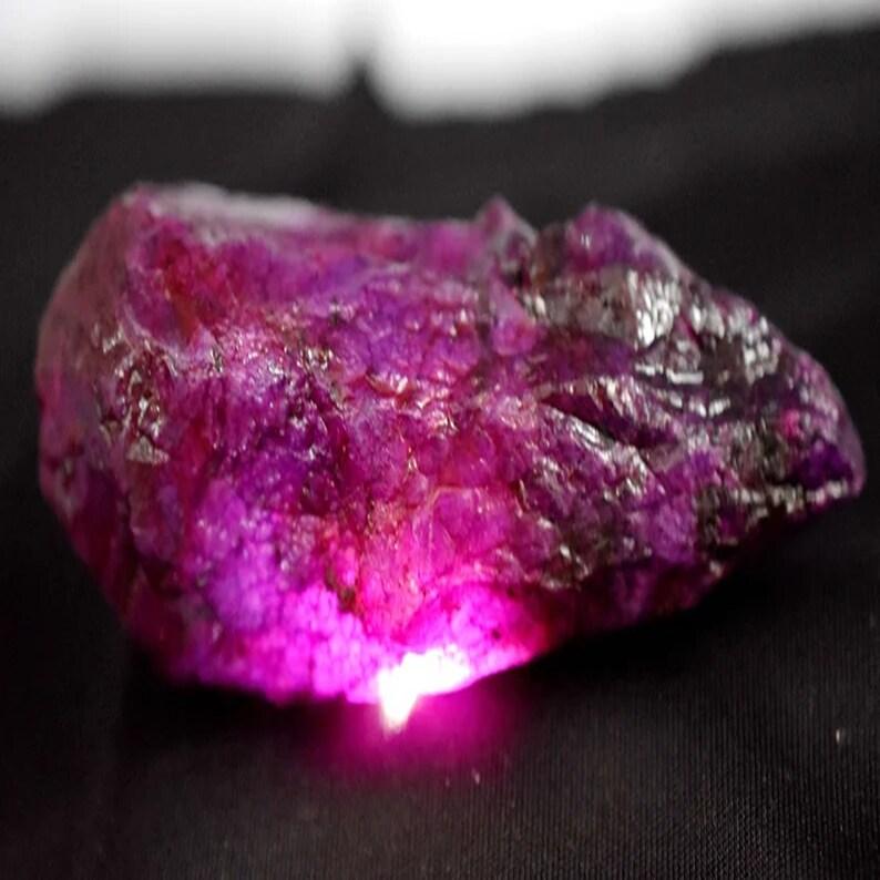 Natural Purple Sapphire Loose Gemstone 1 Kg Uncut Raw Rough September Birthstone for Gem Collections