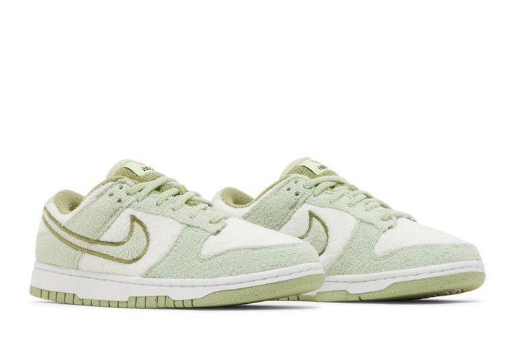 Nike Wmns Dunk Low SE 'Fleece - Honeydew'