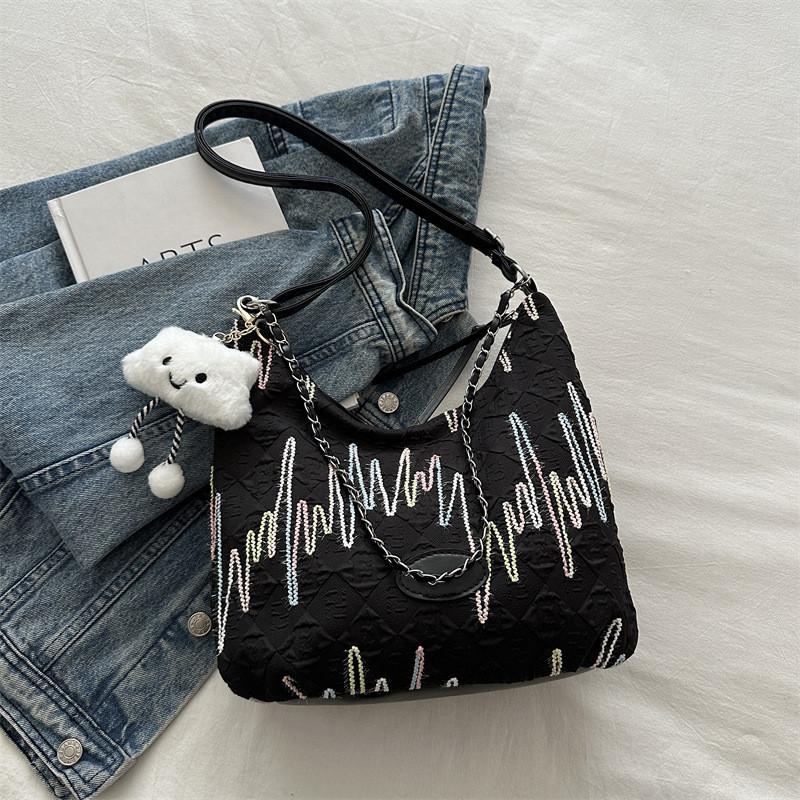 Stylish 2024 New Arrival Large Capacity Tote Bag For Casual Summer Commuting In Black White Pink