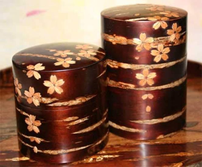 Kakunodate cherry bark bark tea caddy work/cherry (medium)
