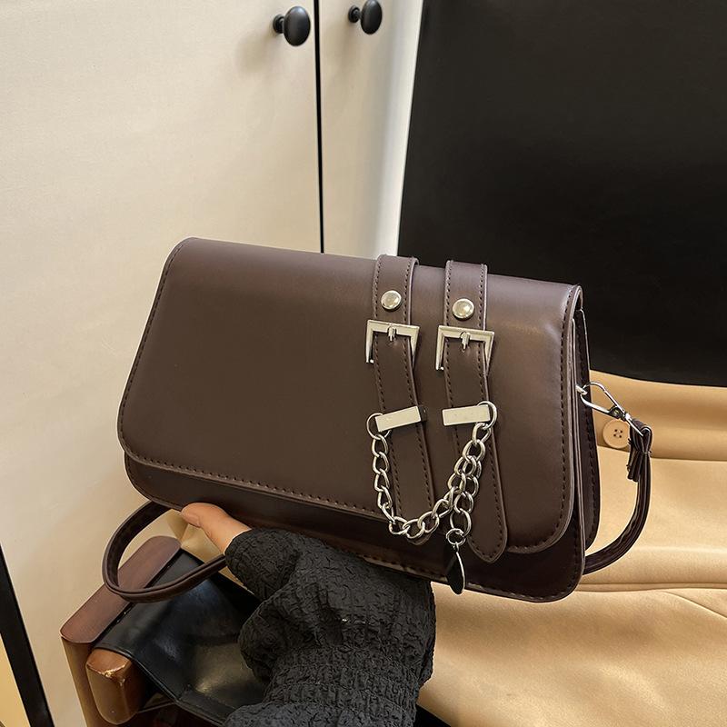 

Ретро нишевая дизайнерская сумочка женская новая универсальная инс романтичная цепочка корейская версия универсальная на плечо сумка-мессенджер