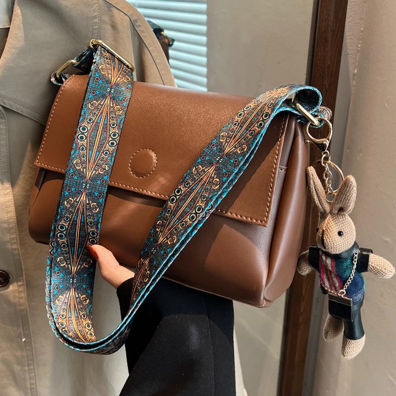 Bag New Versatile Women's Bag Fashion Shoulder Bag Wide Shoulder Small Square Bag