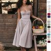 Französisches Retro-Sommerkleid im Hofstil mit Spaghettiträgern