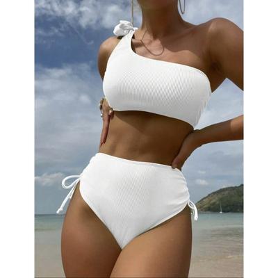 Stroje kąpielowe – Bikini