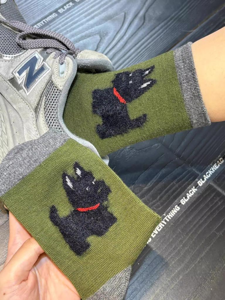 Autumn And Winter Brown Flocked Wool Medium Tube Socks Cute Color Matching Cartoon Dog Thickened Warm Stacking Socks Calf Socks