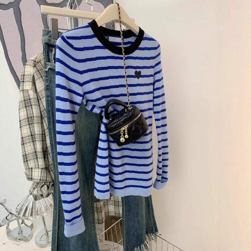 Yellow Love Striped Knitted Long-sleeved Shirt Women's Early Spring Design Sense Niche Slim-fitting Front Shoulder Top Small Man