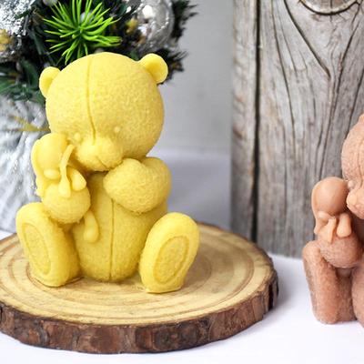 3D Cartoon Bear Hugging Candle Silicone Mold for DIY Baking & Plaster Ornaments