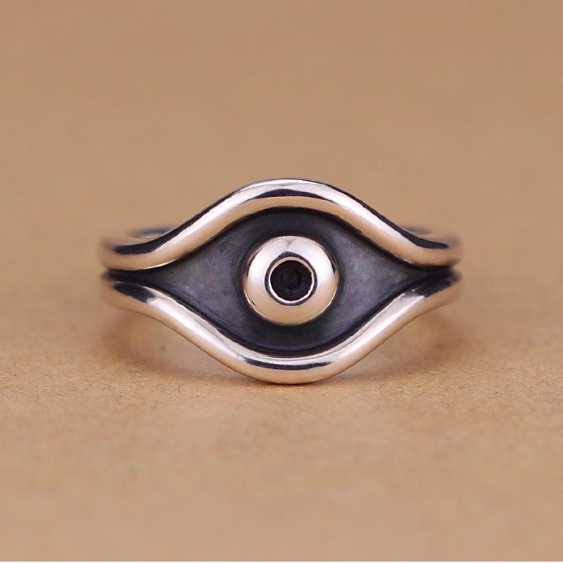 

Yin Taifei Retro Men s Thai Silver All-Seeing Eye Ring with Aged Demon Eye Design Adjustable Opening