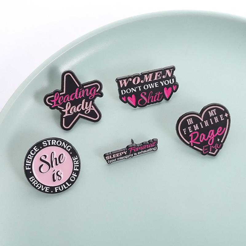 Rose Red Heart-Shaped English Letter Badge for Fashion Bags and Clothing Decoration