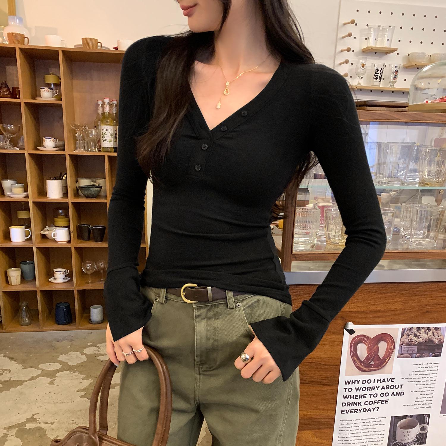 

Mallard Brown V-Neck Petite Base Layer T-Shirt for Women - Spring/Autumn 2026 European & American Style L чёрный