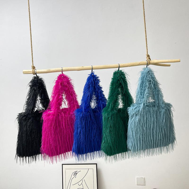 Autumn and winter new Mao Mao Tote women's bag daily commuting texture long hair shoulder messenger bag