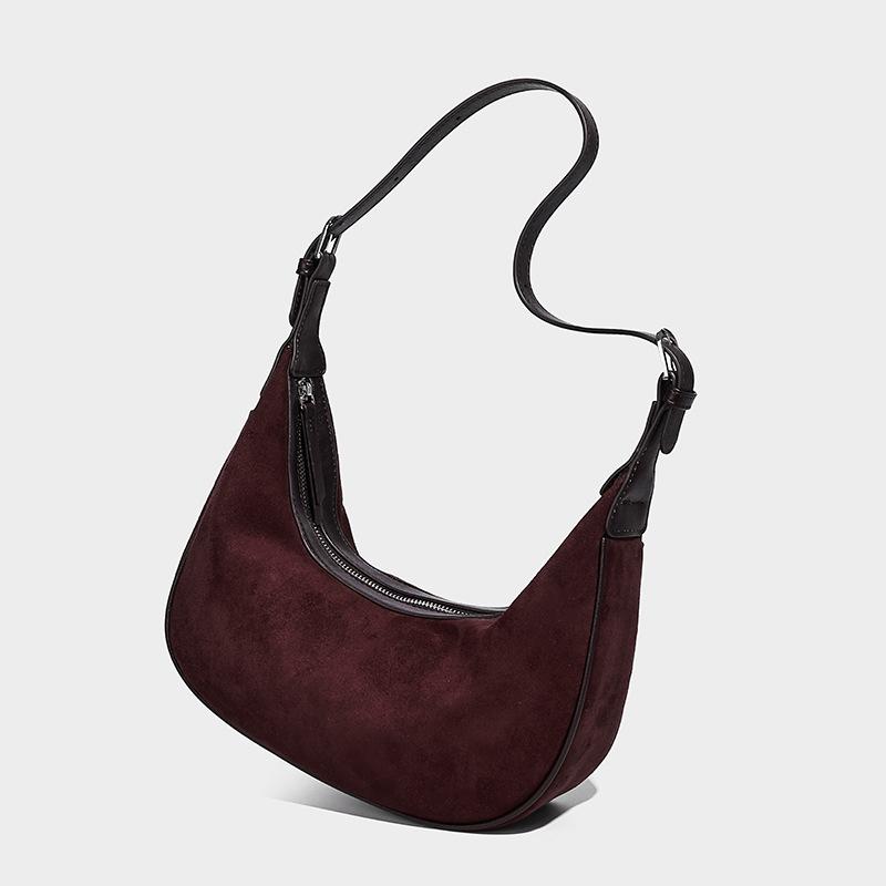 2025 New European and American Retro Tote Bag Niche Design Matte Feel Single Shoulder Crossbody Bag Underarm Crescent Bag