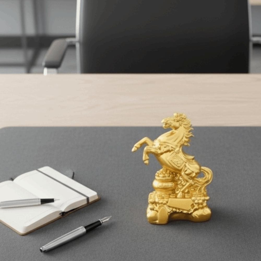 Lucky Charm Zodiac Animal Horse Sculpture Creative Cute PVC Statue Feng Shui Design Fortune Wealth Desktop Ornament