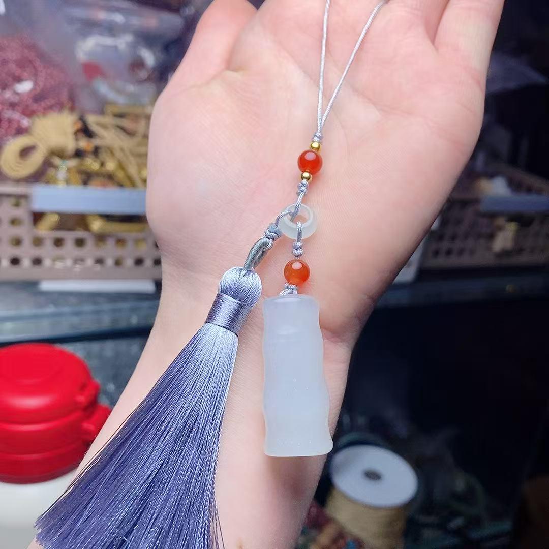 Tianshan Green Bamboo Elevation Phone Charm: Elegant, Versatile Women s Fashion Accessory