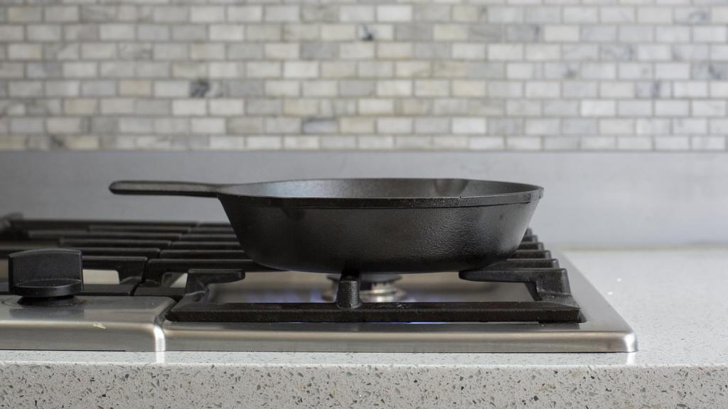 Lodge Skillet 9 L6SK3