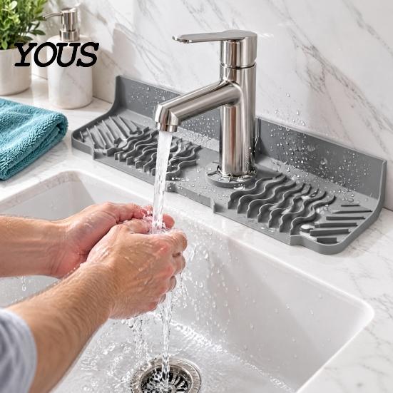 Silicone Countertop Protector Faucet Mat for Kitchen Sink, Foldable Sink Splash Guard with 7 Degree Counter Organizer Slope And Snap Lock, Water