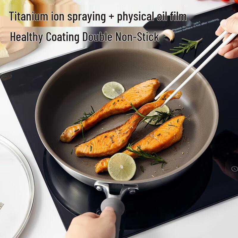 

Chui Da Huang 28cm Titanium Non-stick Frying Pan