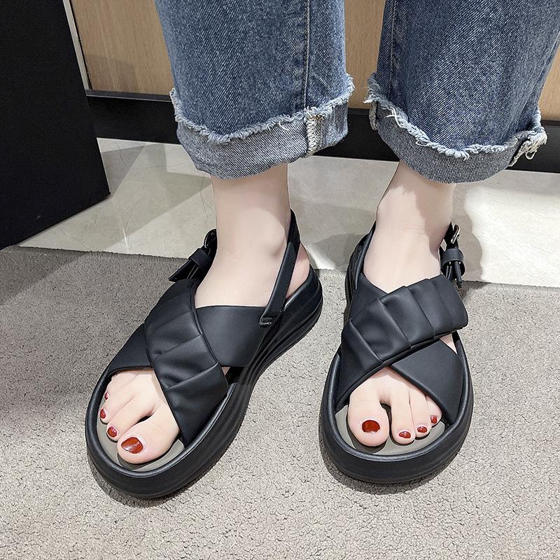 2024 Summer New Thick-soled Wrinkled Roman Shoes Fashion Versatile Open-toed Women Sandals Internet Celebrity Beach Shoes Tide