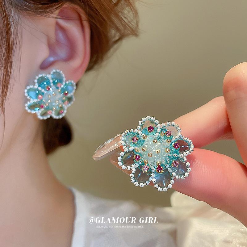 

Рисовые бусины, хрустальные цветочные тканые серьги, литературные свежие модные новые серьги-гвоздики для женщин