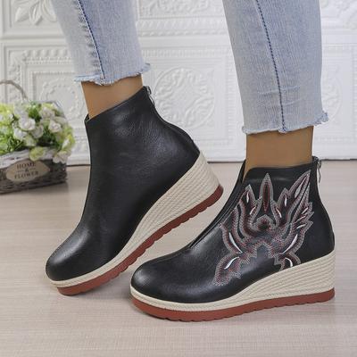 Large Size Embroidered Thick-soled Wedge Heel Retro Short Leather Boots Women's 2025 New Front Elastic Rear Zipper Fashion Boots