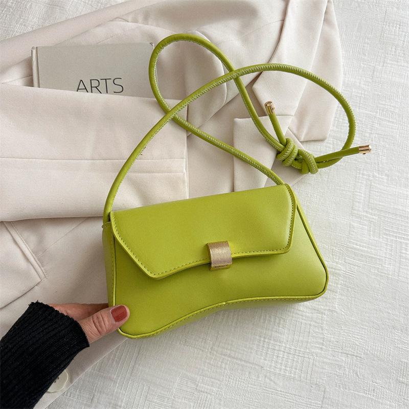 This year's popular fashion Korean version of solid color texture knotted shoulder strap messenger bag 2025 new versatile ins small square bag