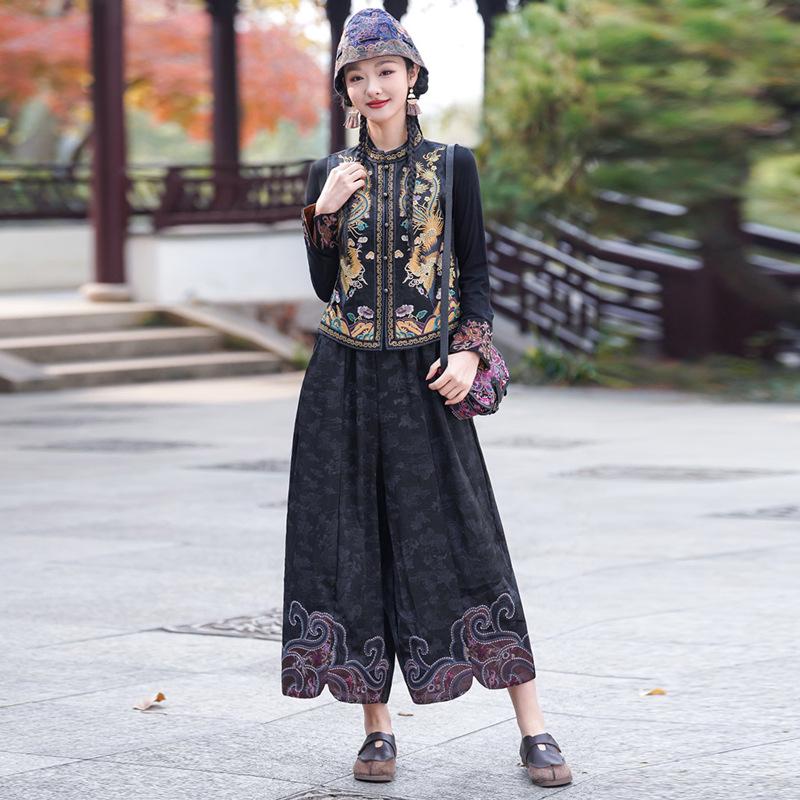 High-Quality Women's Embroidered Satin Cape Vest - Ethnic Style, Chinese Retro