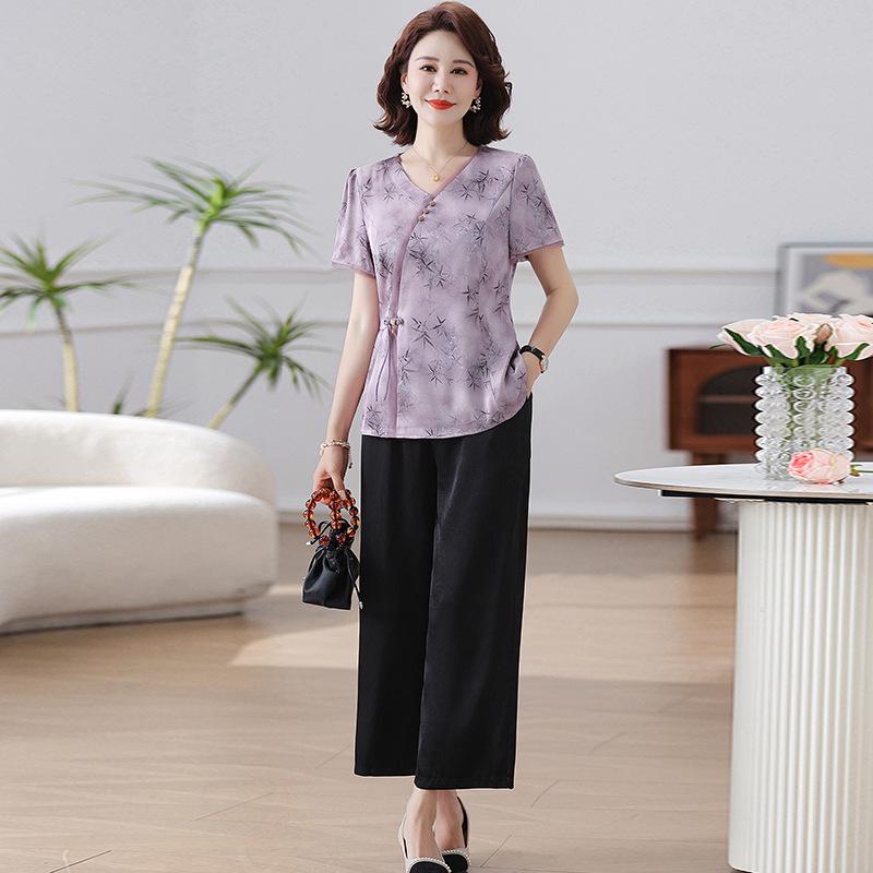 Chinese Style Summer Set: Short-Sleeve Xiangyunsha Blouse & Wide-Leg Pants for Mid-to-Older Mothers