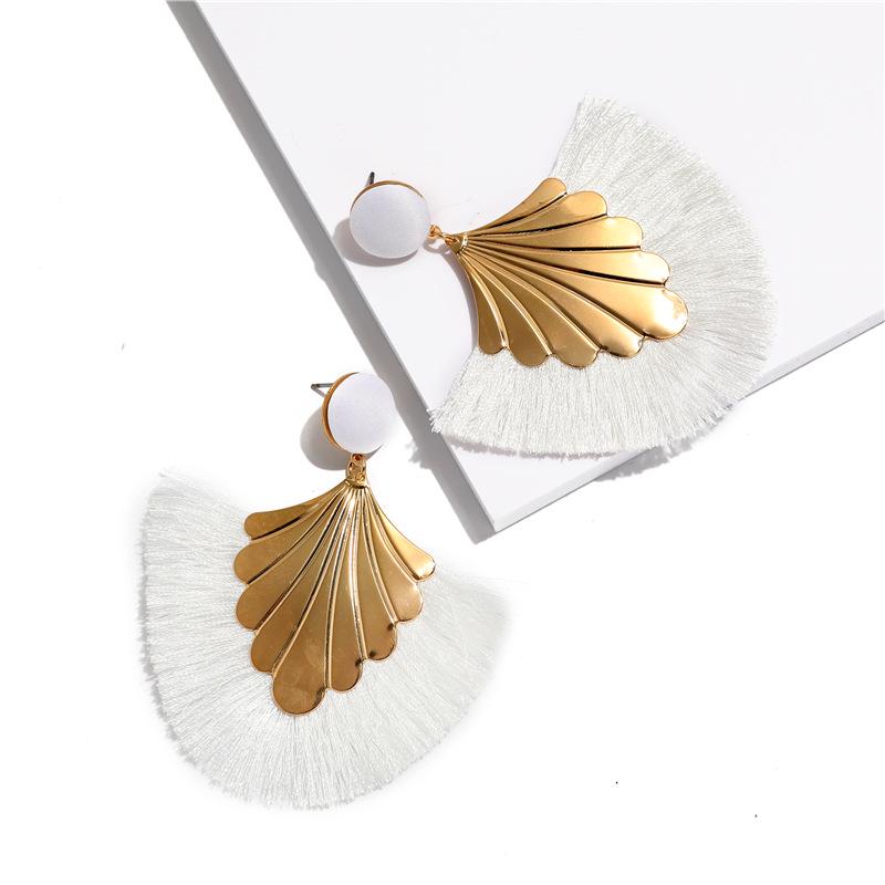 

European & American Exaggerated Tassel Earrings - Retro & Creative Style for Women