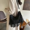 Boho Tassel Crossbody Bag For Women Stylish Retro Shoulder Purse With Fringe Details Versatile Design Perfect For Casual Outings Or Commuting