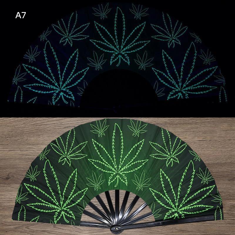 Kung Fu Fächer UV-Druck Leuchteffekt Stofffächer Bambusknochen Faltbar Lauter Fächer