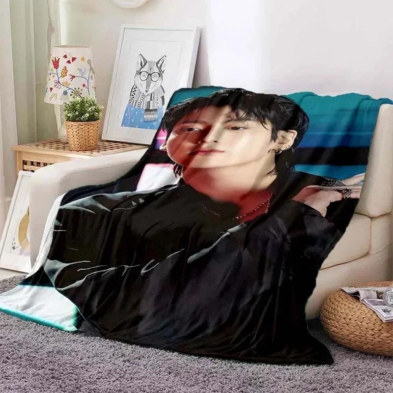 

3DМужчина знаменитость J-Jung Kook принтованное одеяло гостиная диван одеяло спальня украшение одеяло фланель мягкий теплый настраиваемый 50x60in