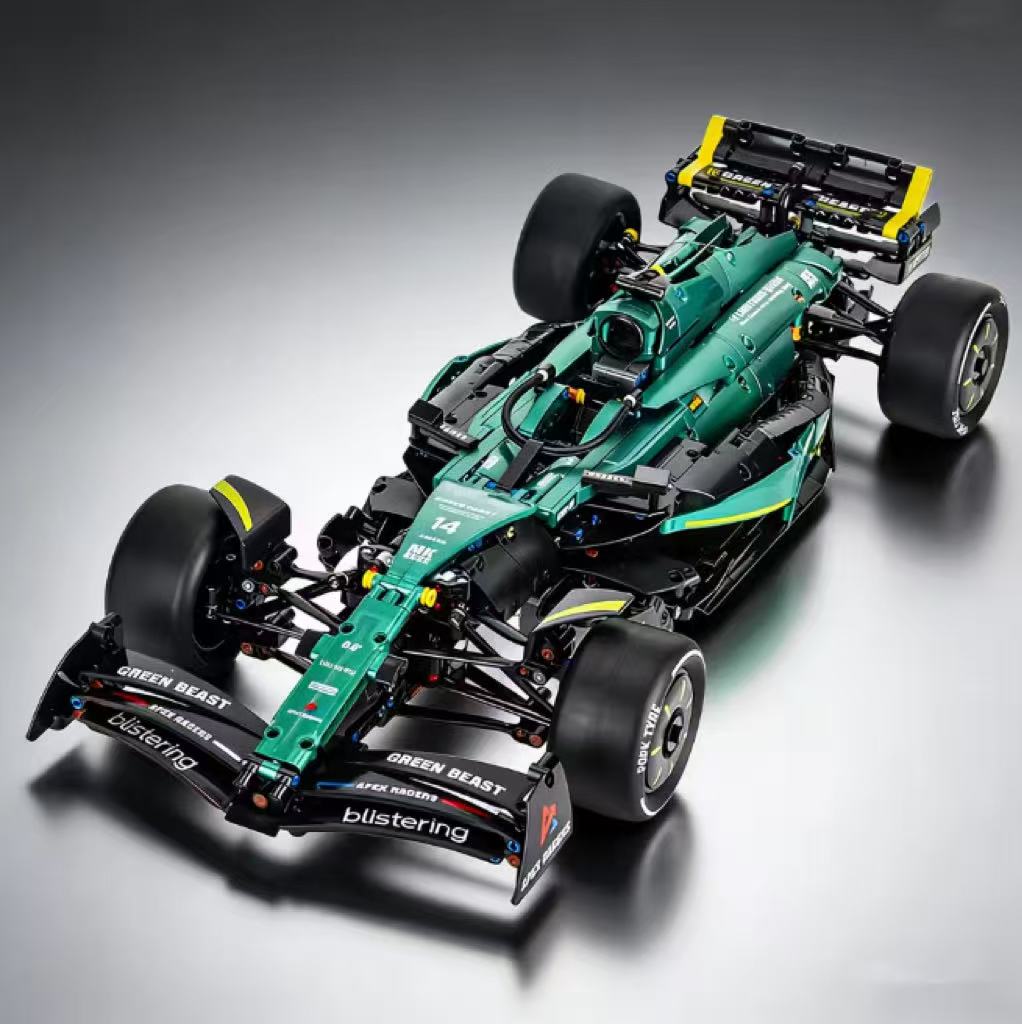 2026 NEW Technical Classic Performance 1912Pcs Aston Martin Sports Car Building Blocks  DIY Assembly Model Set Boys Toy Gifts