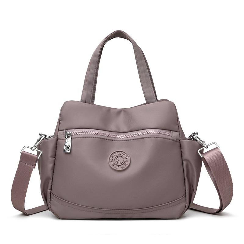 Water-Resistant Tote Bag for Women – Stylish & Durable Handbag with Adjustable Shoulder Strap and Multiple Pockets
