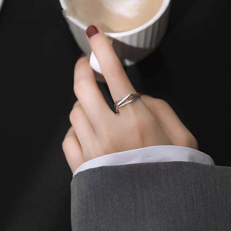 Women's Adjustable Minimalist Ring - Hong Kong Style, Elegant, High-End, Colorfast, Perfect for Index Finger