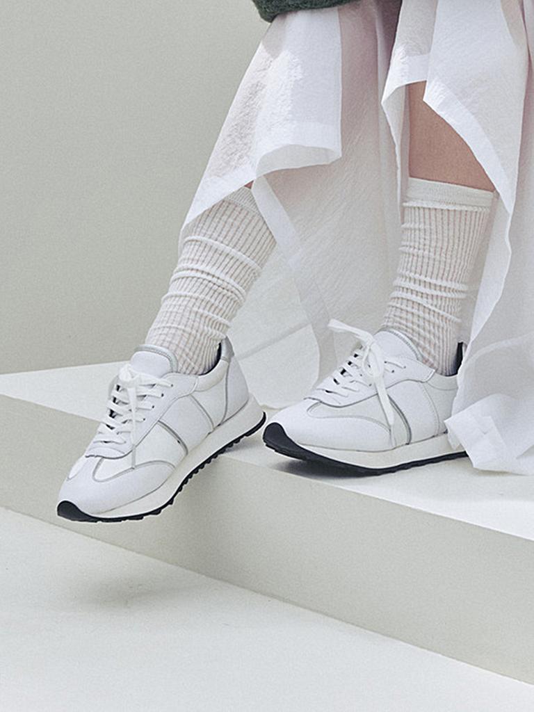 Moiji Eo2510 Pureline Runner (2 Colors)