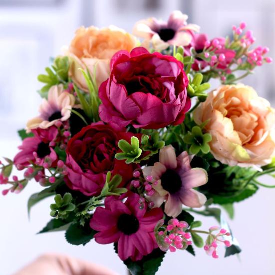 Simulierte Pfingstrose Realistischer Künstlicher Strauß mit Grünen Blättern Zweigen