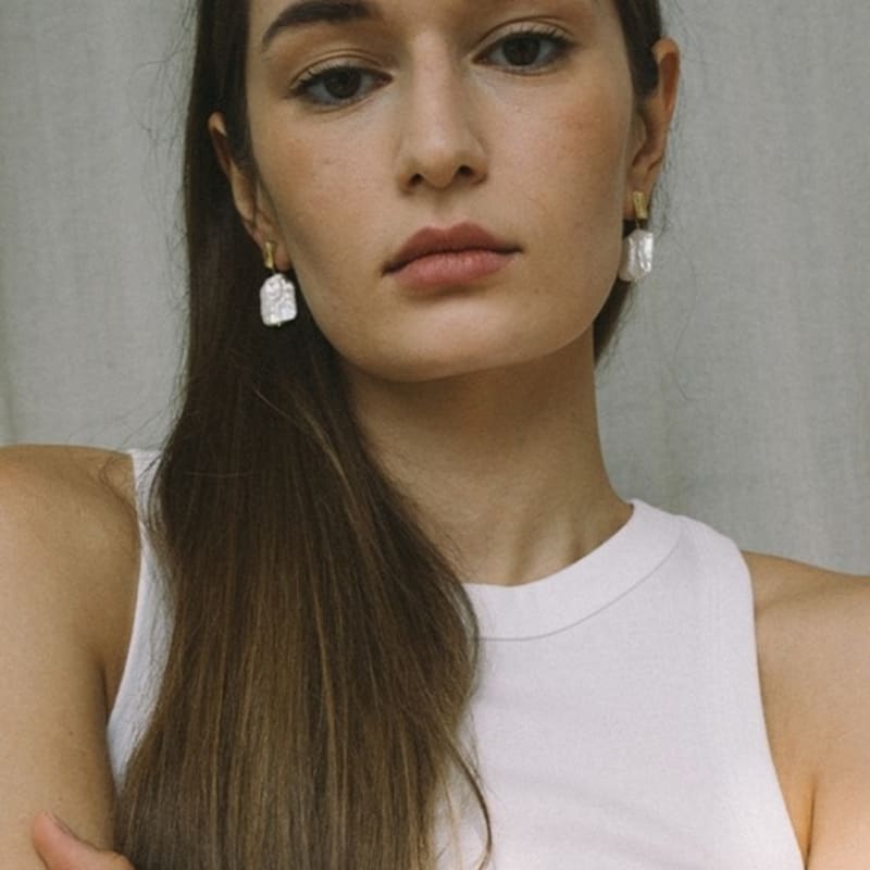 WorthWord Sparkles Pearl Earring