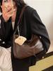 2025 Women's Retro High-End Crossbody Tote: Large-Capacity Fashion Underarm Bag for Commute