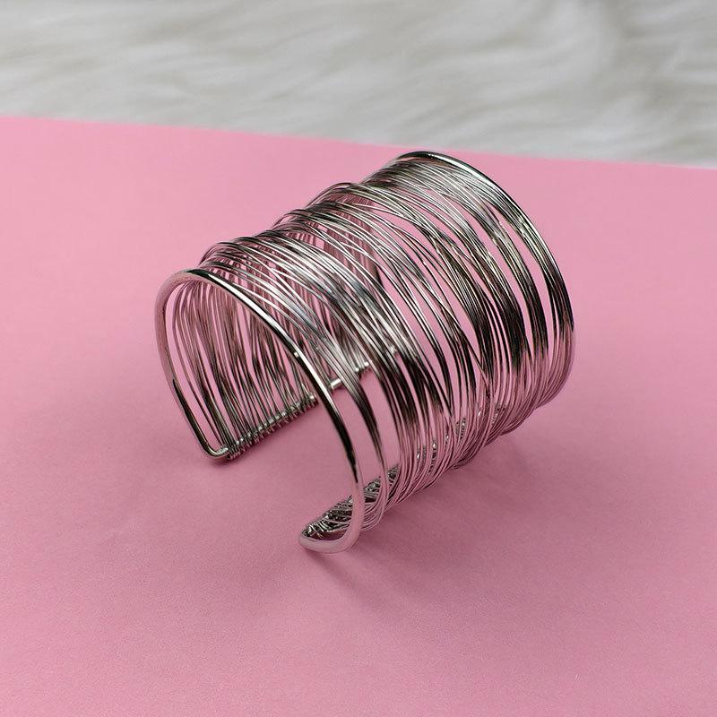 European & American Gold Open Bangle: Stylish Exaggerated Design Bracelet, Trendy Hot Girl Cool Style Silver Arm Band.