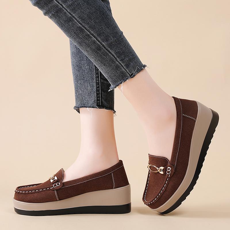 Fashion New large size women's shoes suede thick bottom set foot a slip-on sponge bottom mother shoes casual sports women's shoes